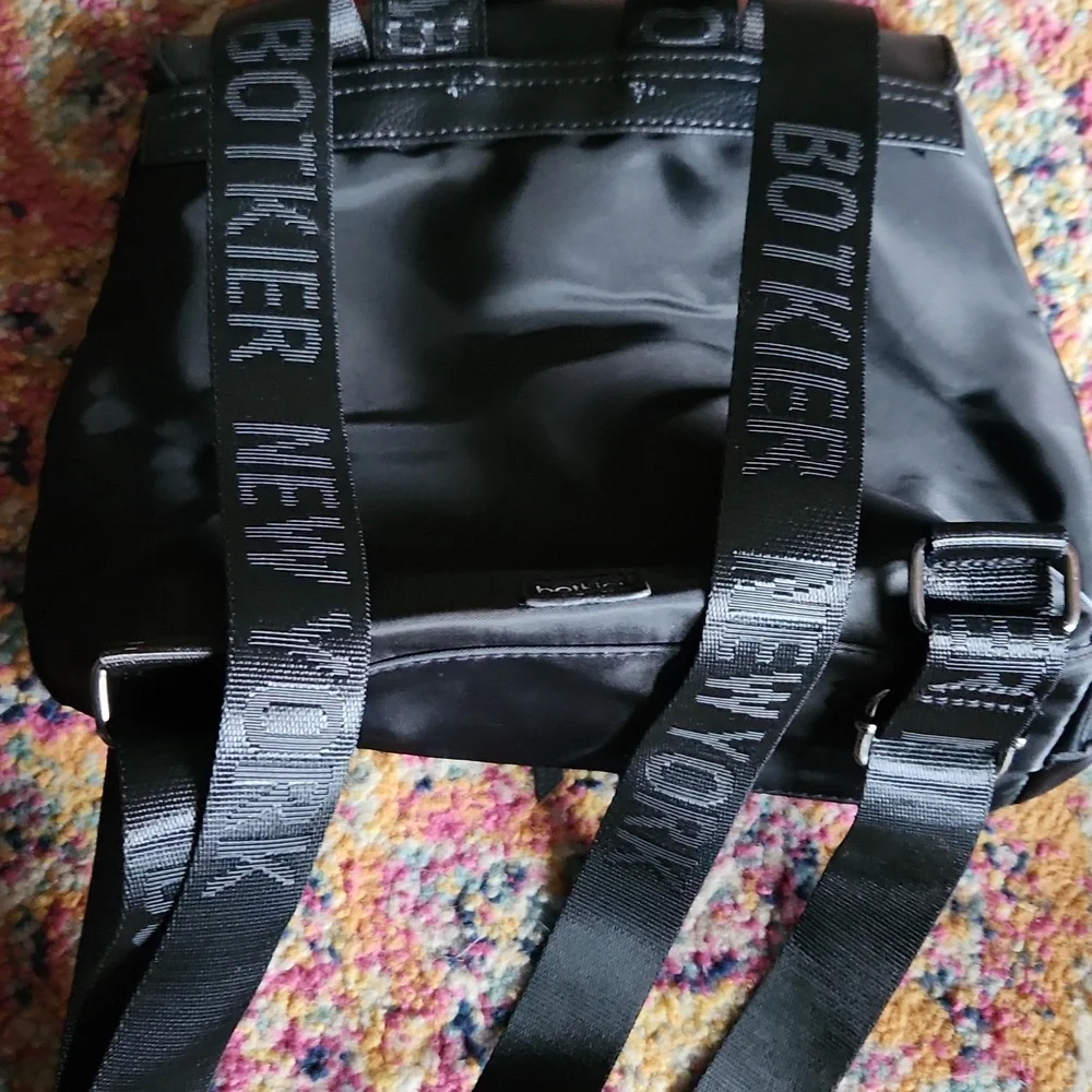 Botkier New York bagpack